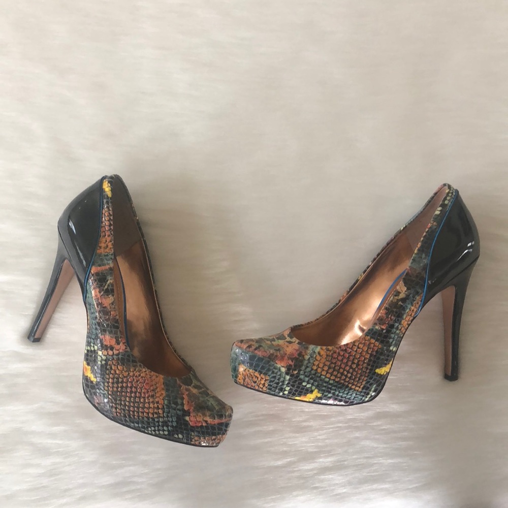 BCBG Pumps
